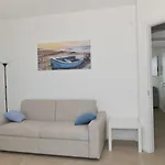 Appartamento Attico 6 Posti Letto Zona Piazza Aurora 280m Dal Mare